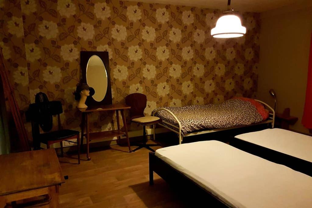 Vakantiewoning In Mol Centrum Met Eigen Bar "Casacuriosa" Extérieur photo
