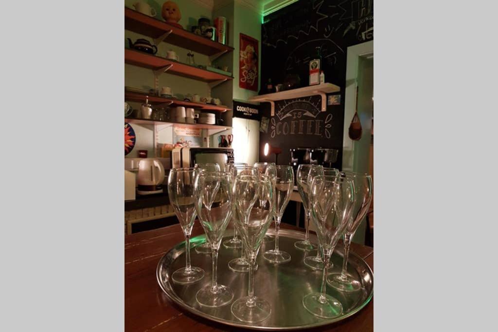 Vakantiewoning In Mol Centrum Met Eigen Bar "Casacuriosa" Extérieur photo