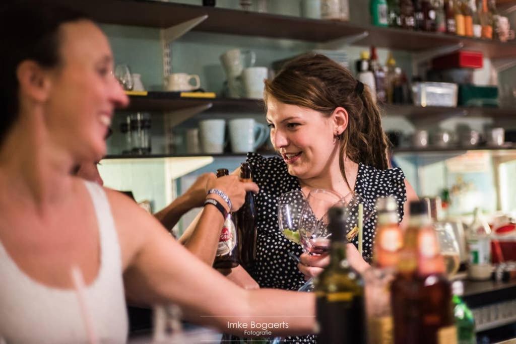 Vakantiewoning In Mol Centrum Met Eigen Bar "Casacuriosa" Extérieur photo